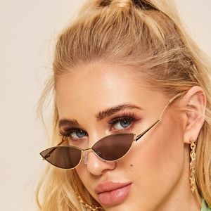 Retro Cat Eye Flat Lens Gold Sunnies